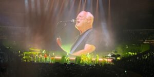 David Gilmour en vivo en la gira “Luck and Strange”, Royal Albert Hall, octubre de 2024.
